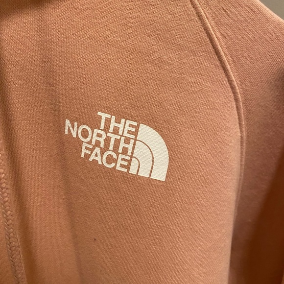 pink north face hoodie - Picture 6 of 7